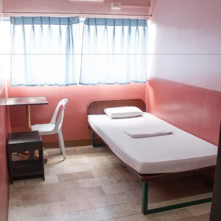 GV Hotel - Baybay