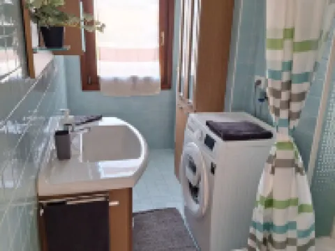 Charming 1-bedroom apartment with AC, WiFi in delightful Mirano ミラーノのホテル