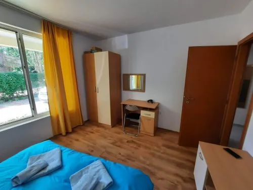 Central, 1 Bed Apt, 3 Yassen