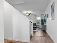 Uniquely styled Home 20mins to Austin -COTA -TESLA Hotels in Manor