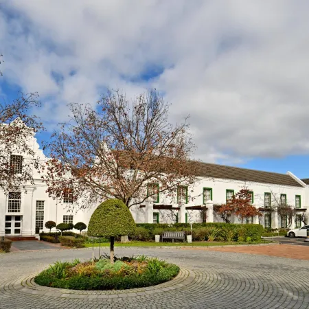 City Lodge Hotel GrandWest Отели рядом с достопримечательностью «Стадион «Атлон»»