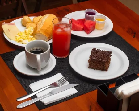 Buriti Hotel Aracruz Отели в г. Aracruz