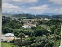 Apartamento no Condomínio da Fé, Pertinho da Canção Nova - Aceita até 06 Pessoas Cachoeira Paulista 호텔