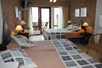 Amzee Bokmakierie Guest House