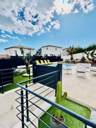 Villa Mila Отели в г. Ла Гард