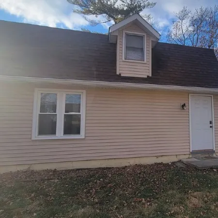 Charming 2-bedroom guest house with WiFi, AC in Franklin