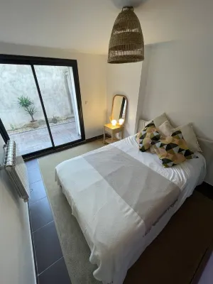 Apartment with Backyard and Small Private Garage in the Heart of Mazargues Hotels in 9th arrondissement of Marseille