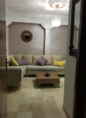 Renovated S + 1 apartment with collective swimming pool