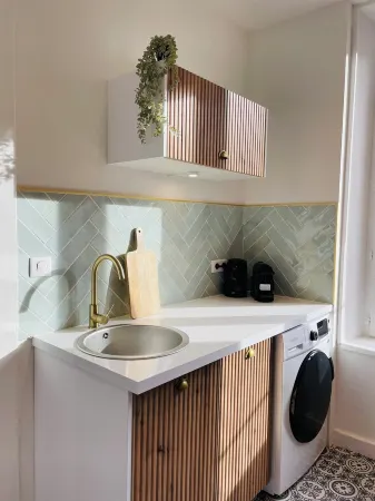 10-minute walk from the spa and train station, comfortable apartment. Отели рядом с достопримечательностью «Музей школы Нанси»