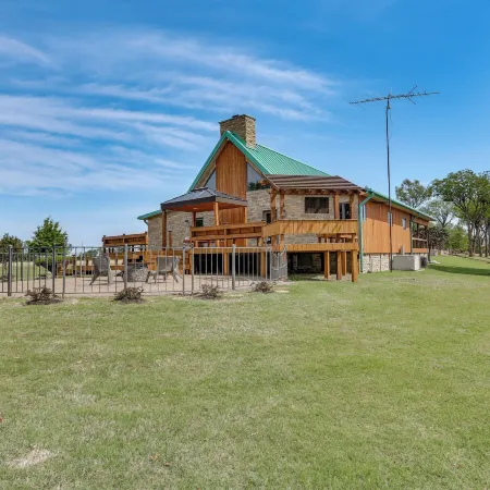 Hornersville Vacation Rental w/ Private Pond!