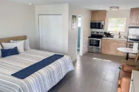 Marco Island Lakeside Inn