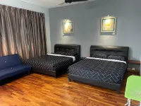 Shamrock Villas Corner or Seaview or Standard Отели рядом с достопримечательностью «Tanjung Bungah Floating Mosque»