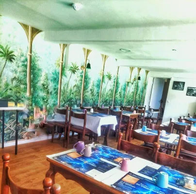 โรงแรม ลา เบย์ รอแยล