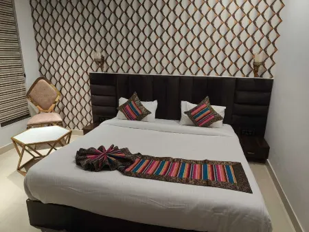 Hotel Kashi Cottage Varanasi Отели рядом с достопримечательностью «Дхамек»