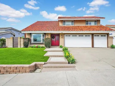 Luxury Family Villa, Heated Pool, Spa, Outdoor Kitchen, BBQ, Disneyland, Beaches Hotels near Cordova Park