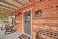 Rustic Cabin with Firepit and Grill - 10 Mins to Main St Hotels in Gillespie County