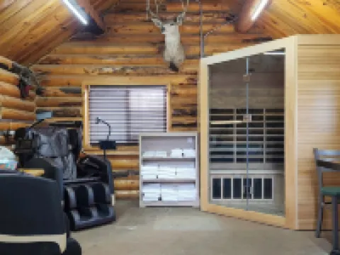 Elk Antler Inn Hotels in Thermopolis