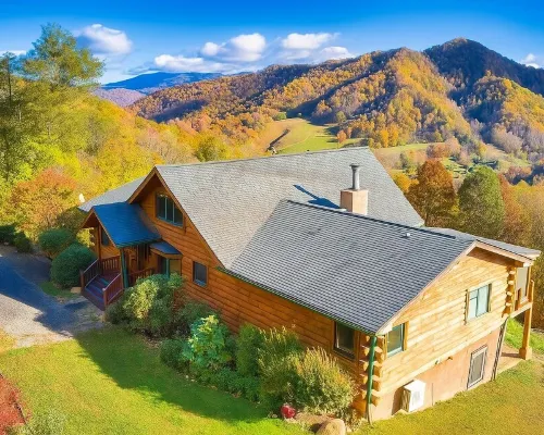 Heavenly Heights Lodge •Hot Tub •Theater •Game Room • Pet Friendly • Elopements Hotels in Yancey County