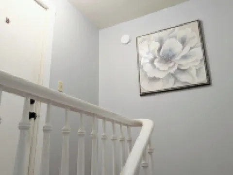 Relaxing Rustic Oasis II -  6 Min Walk to Downtown! Cyclist Welcomed! Hotels in Cumberland