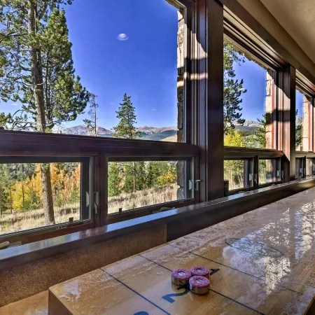 6 Mi to Slopes: Breck Home w/ Hot Tub & Game Room