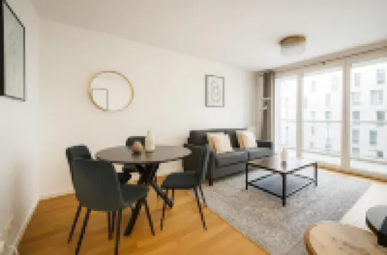 Spacieux 4 pièces à Issy-les-Moulineaux