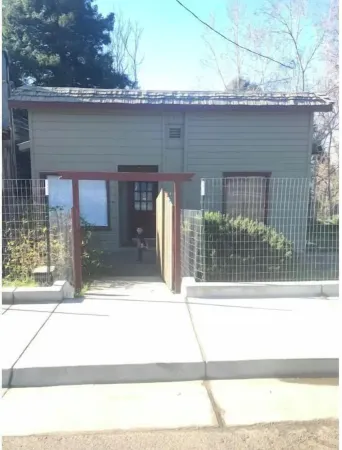 Rohner Ranch House FAST WI-FI Отели в г. Фортуна