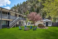 Misty Mountain Lodge - Kitchens