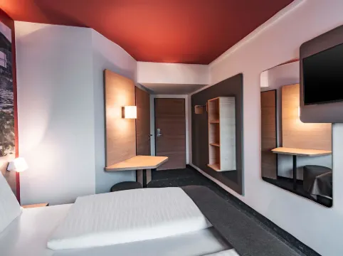 B&B HOTEL München-Messe Photos