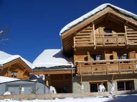 Chalet in Les Deux Alpes with Private Pool