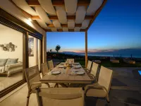 Villa in Skouloufia with Sea Views & Pool - 3-Star