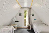 De Steenhoeve - 6 pers. vacation home at fishpond on vacation park 't Hooge Holt Các khách sạn ở Gramsbergen