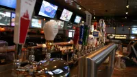 Canad Inns Destination Centre Windsor Park - bar