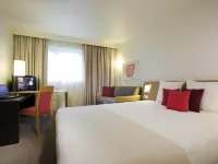 Novotel Amiens Pôle Jules Verne Hotel a Glisy