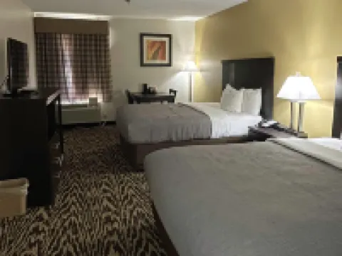 Quality Inn & Suites Clemmons I-40 Hotels in Forsyth County