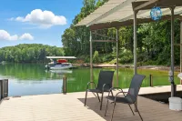 The Holiday House w/ Dock Hotel a Fair Play