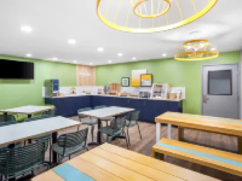 Spark by Hilton Kent Seattle Hotels in Kent