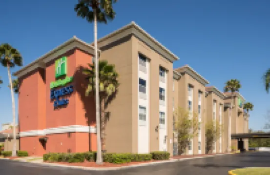 Holiday Inn Express & Suites ORLANDO INTERNATIONAL AIRPORT by IHG