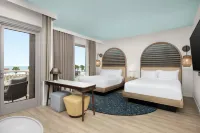 The Hiatus Clearwater Beach, Curio Collection by Hilton