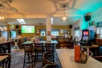 Wee Waif by Greene King Inns - bar