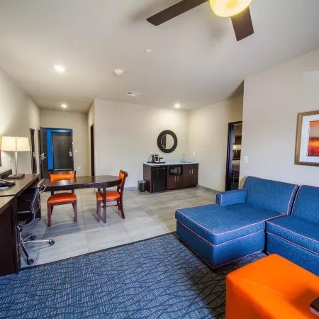 Holiday Inn Express & Suites OKLAHOMA CITY SOUTHEAST - I-35 by IHG Отели рядом с достопримечательностью «Бриктаун»