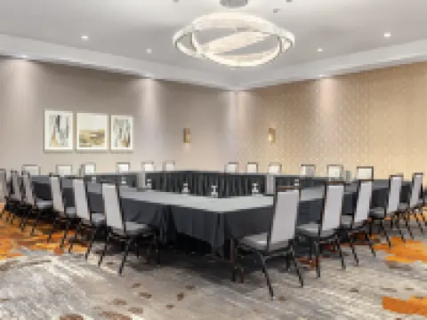 ดับเบิลทรี บาย ฮิลตัน คิทชินเนอร์ โรงแรมในคิตเชเนอร์