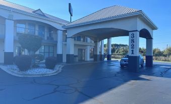 Florence Inn and Suites