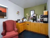 Super 8 by Wyndham Minot Airport