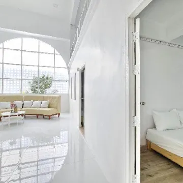 De'White Hotel โรงแรมใกล้คลองเพ