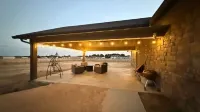 Relaxing Ranch Style Lake House/ Hot Tub Getaway!!! Pet Friendly!!!