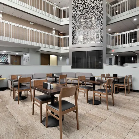 Holiday Inn MCALLEN – MEDICAL CENTER AREA by IHG