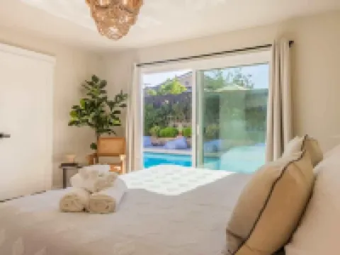 @ Marbella Lane - Vibrant & Chic Designer Home Hoteles en Fullerton