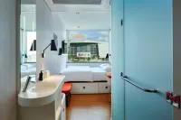 Citizenm Miami Worldcenter - Kolam Renang