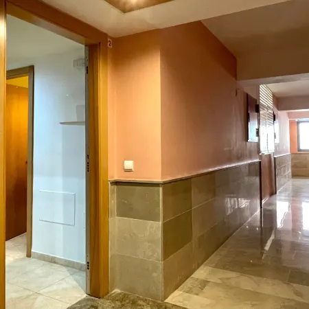 Apartment near beach with pools and hot tub