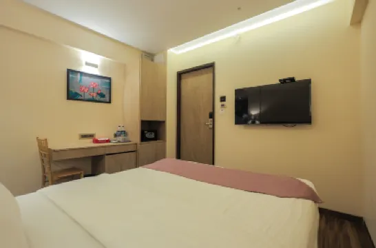 Vishal Hall Hotels in 